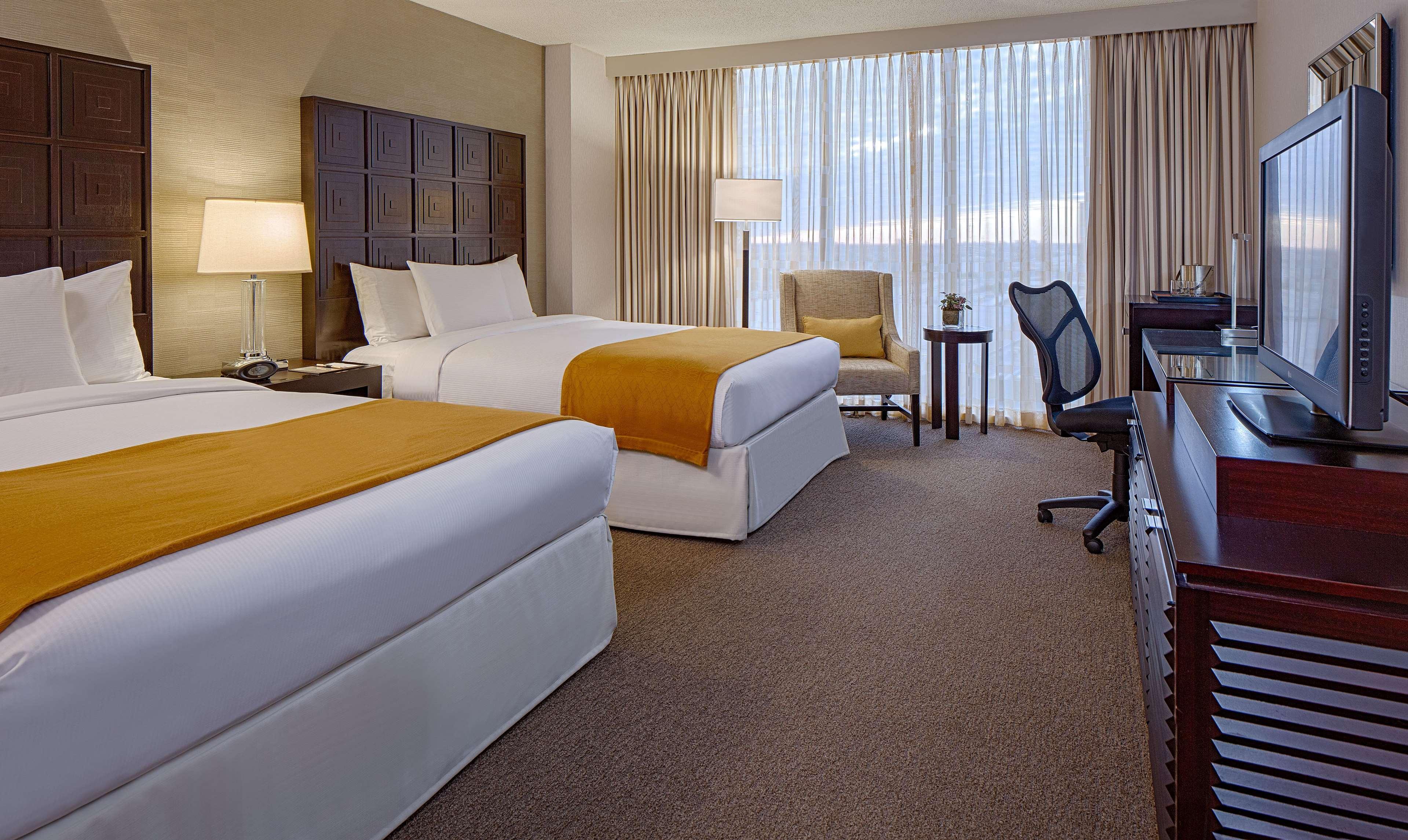 Doubletree By Hilton Hotel Houston Greenway Plaza Eksteriør bilde