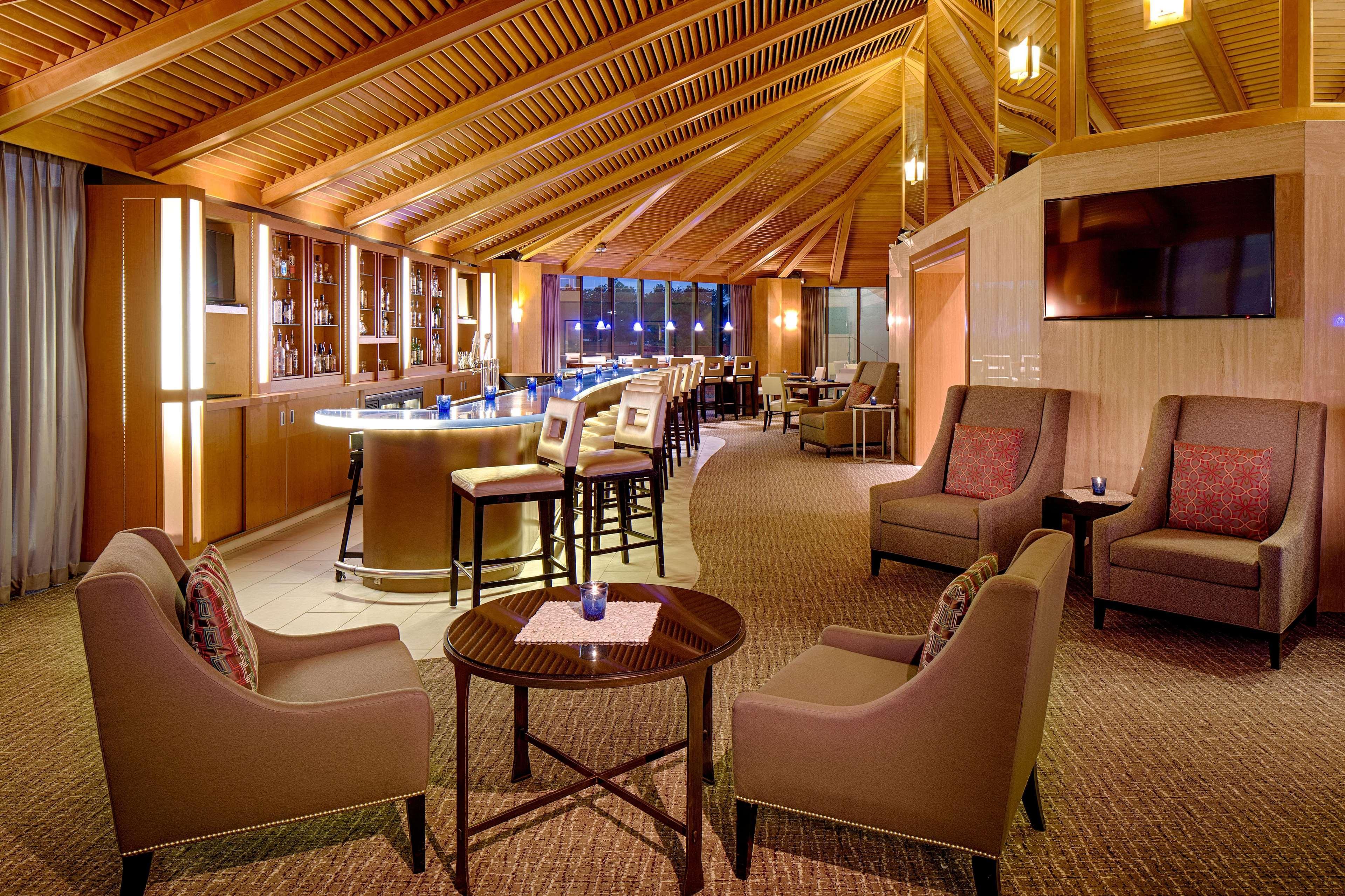 Doubletree By Hilton Hotel Houston Greenway Plaza Eksteriør bilde