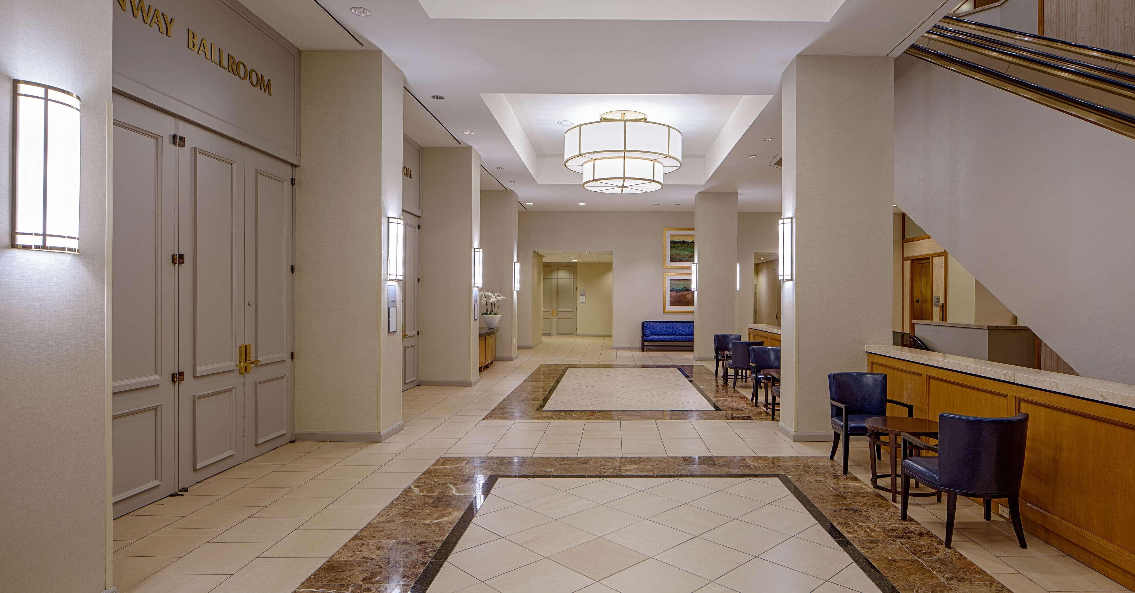 Doubletree By Hilton Hotel Houston Greenway Plaza Eksteriør bilde